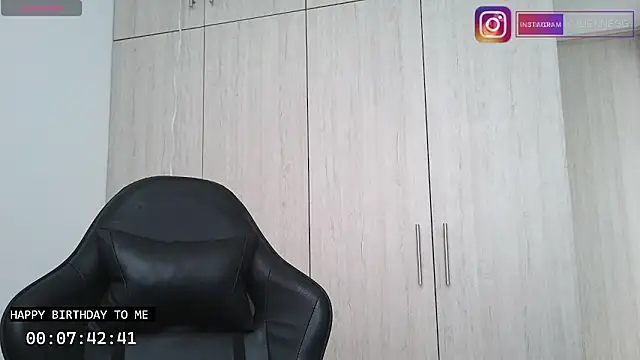 Snapshot of Yulienneg chatting on 23, 9, 2025 Yulienneg online show from 23, 9, 2025