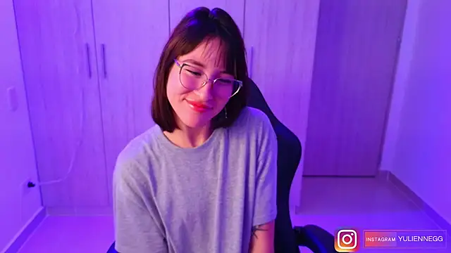 Snapshot of Yulienneg chatting on 1, 10, 2025 Yulienneg online show from 1, 10, 2025