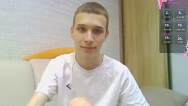 Snapshot of your___honeyy chatting on 11, 9, 2025 your   honeyy online show from 11, 9, 2025