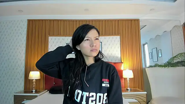 Snapshot of Sophie_Calloway chatting on 9, 10, 2025 Sophie Calloway online show from 9, 10, 2025