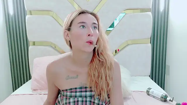 charlotte phaeton online show from 24, 10, 2025