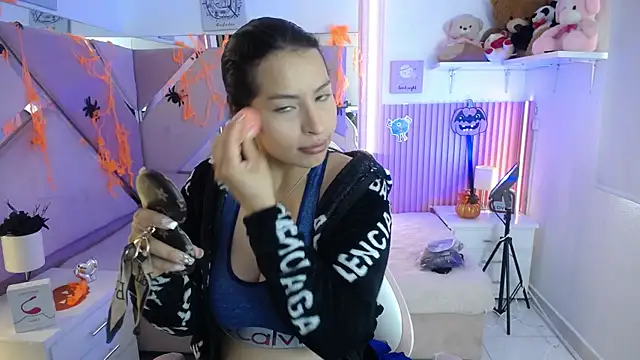 Mia garcia28 online show from 24, 10, 2025