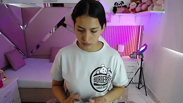 Snapshot of Mia_garcia28 chatting on 10, 3, 2026 Mia garcia28 online show from 10, 3, 2026