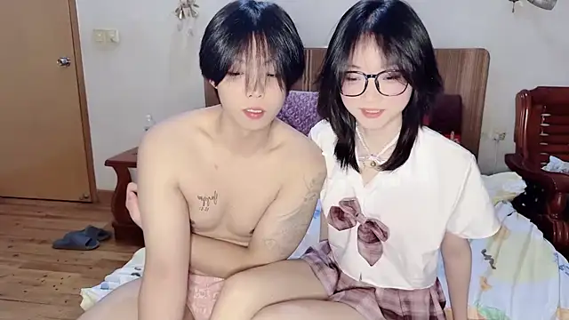 Snapshot of Crush-1 chatting on 3, 10, 2025 Crush-1 online show from 3, 10, 2025