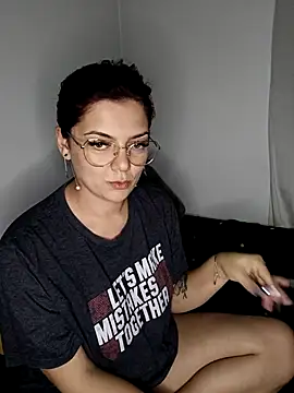 Snapshot of LadyNora chatting on 3, 4, 2026 LadyNora online show from 3, 4, 2026