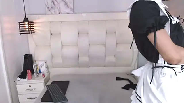 Atley Dolly online show from 4, 11, 2025