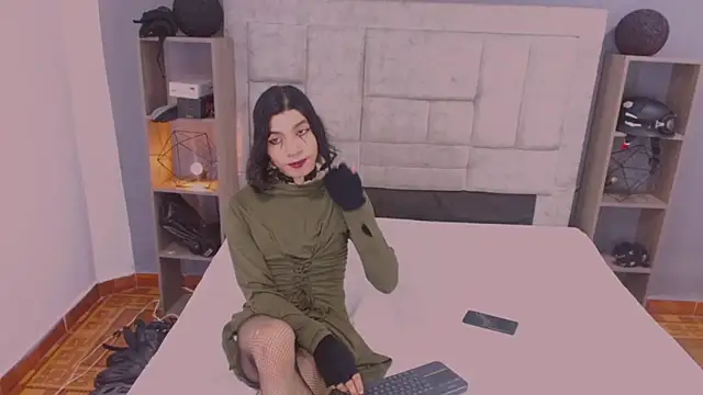 Snapshot of Atley_Dolly chatting on 19, 6, 2026 Atley Dolly online show from 19, 6, 2026