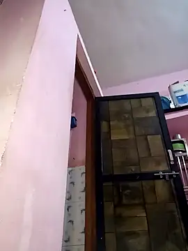 Snapshot of 3USHA chatting on 8, 10, 2025 3USHA online show from 8, 10, 2025