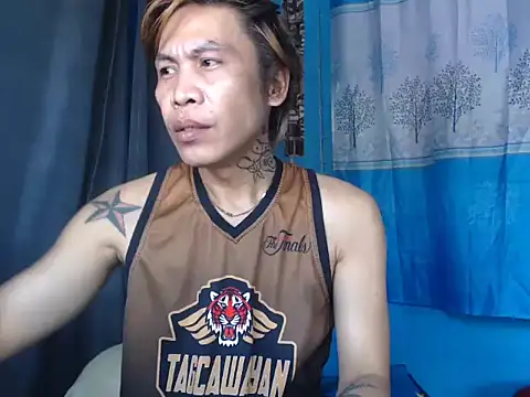 Snapshot of YourTopweng chatting on 20, 5, 2026 YourTopweng online show from 20, 5, 2026