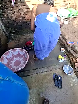 Snapshot of RAYI_Queen_3 chatting on 11, 10, 2025 RAYI Queen 3 online show from 11, 10, 2025