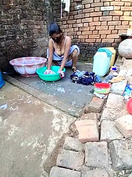 Snapshot of RAYI_Queen_3 chatting on 24, 11, 2025 RAYI Queen 3 online show from 24, 11, 2025