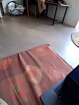 Snapshot of RAYI_Queen_3 chatting on 20, 12, 2025 RAYI Queen 3 online show from 20, 12, 2025