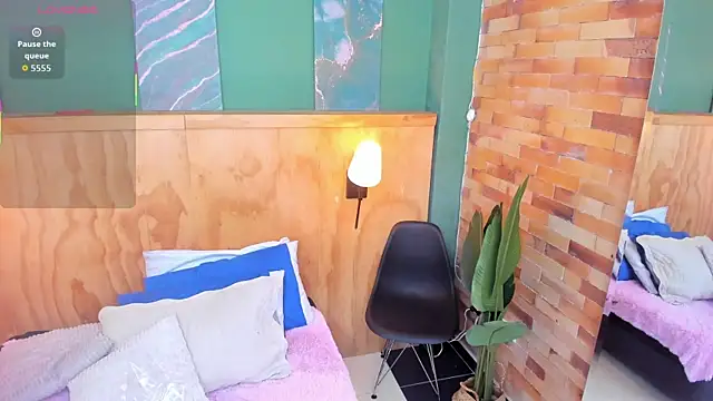 milavega  online show from 7, 1, 2026