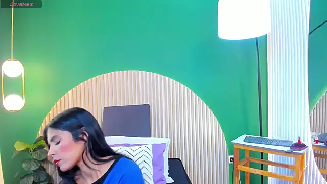 milavega  online show from 17, 4, 2026