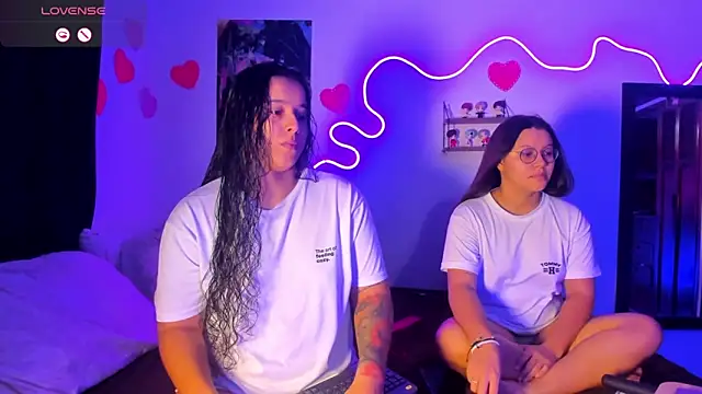 Dilan and Mia online show from 9, 4, 2026