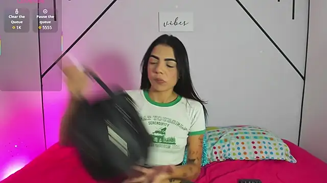 MiahCornell  online show from 24, 11, 2025