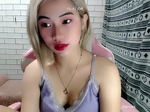 Snapshot of Rainea149 chatting on 1, 11, 2025 Rainea149 online show from 1, 11, 2025