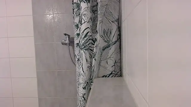 Snapshot of Hijuga chatting on 22, 11, 2025 Hijuga online show from 22, 11, 2025