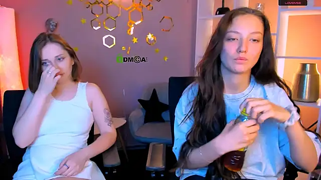 eva smiith  online show from 24, 6, 2026