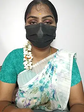 Snapshot of Tamil_Princess12 chatting on 9, 1, 2026 Tamil Princess12 online show from 9, 1, 2026