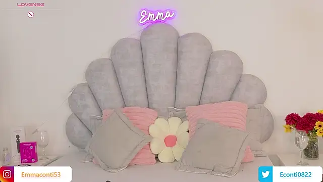 Snapshot of emma-conti2 chatting on 19, 1, 2026 emma-conti2 online show from 19, 1, 2026