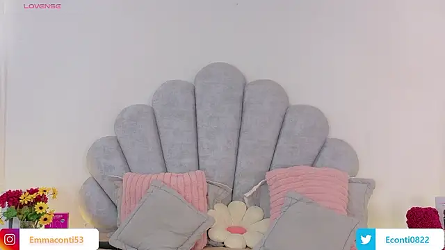 Snapshot of emma-conti2 chatting on 28, 2, 2026 emma-conti2 online show from 28, 2, 2026