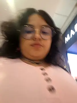 Snapshot of lulukawai16 chatting on 18, 12, 2025 lulukawai16 online show from 18, 12, 2025