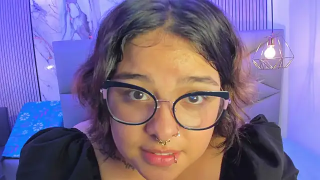 lulukawai16 online show from 11, 4, 2026