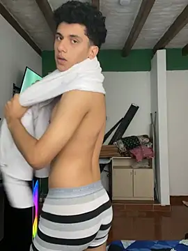 Snapshot of Badboynoirsex chatting on 8, 8, 2026 Badboynoirsex online show from 8, 8, 2026