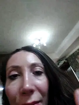 Snapshot of HellaryTourent chatting on 22, 10, 2025 HellaryTourent online show from 22, 10, 2025