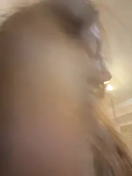 Snapshot of HellaryTourent chatting on 17, 11, 2025 HellaryTourent online show from 17, 11, 2025