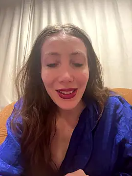 Snapshot of HellaryTourent chatting on 18, 1, 2026 HellaryTourent online show from 18, 1, 2026