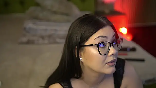 Snapshot of OliviaNoir chatting on 24, 9, 2025 OliviaNoir online show from 24, 9, 2025