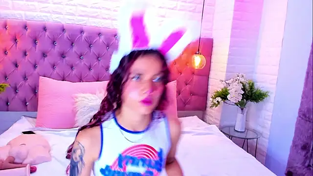 amber sparkle online show from 13, 9, 2025