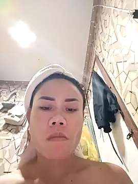 sexhot 22 online show from 24, 3, 2026