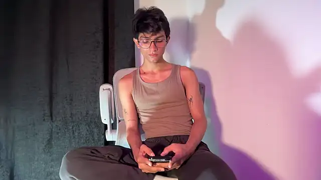 Angel bunny2 online show from 11, 11, 2025