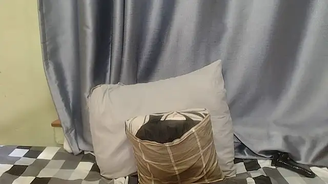 HornyEbony4u online show from 4, 2, 2026