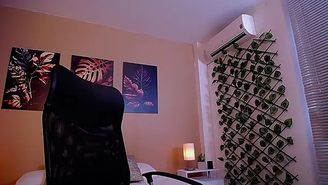 ChristopherBlack  online show from 5, 11, 2025