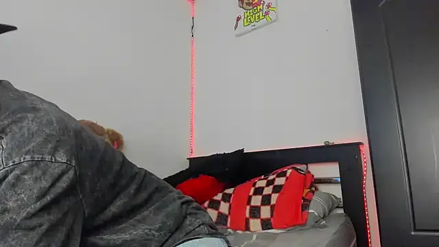 Snapshot of Mateo_Escobar chatting on 1, 11, 2025 Mateo Escobar online show from 1, 11, 2025