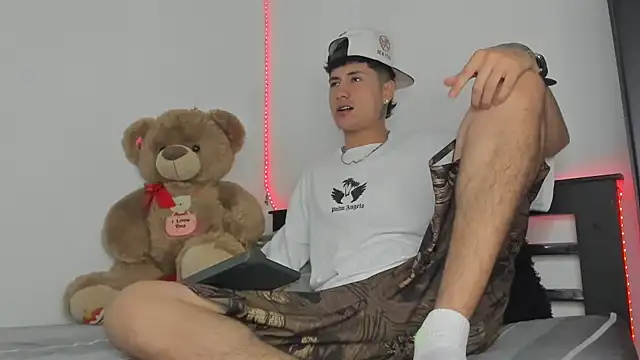 Mateo Escobar online show from 5, 11, 2025