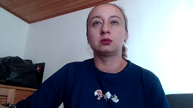 Milf Valeria online show from 22, 5, 2026