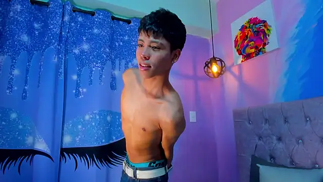 Snapshot of MaxiWildd chatting on 16, 1, 2026 MaxiWildd online show from 16, 1, 2026