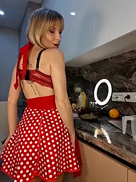 Snapshot of ThalinaFlame chatting on 6, 2, 2026 ThalinaFlame online show from 6, 2, 2026