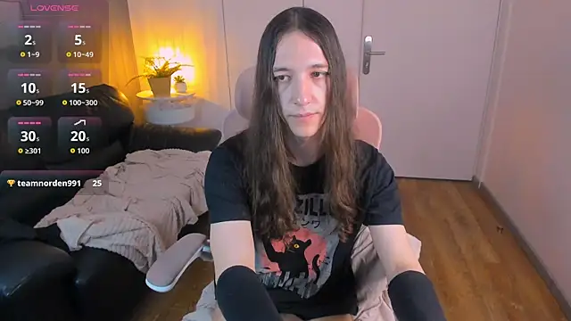 SilverMuse online show from 9, 4, 2026