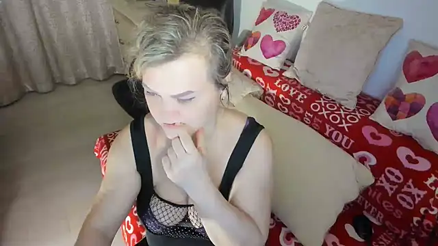 MildMature online show from 5, 4, 2026