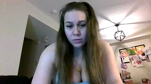 Snapshot of thedevinemama chatting on 5, 5, 2026 thedevinemama online show from 5, 5, 2026