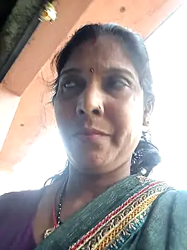 Savita992 online show from 4, 11, 2025