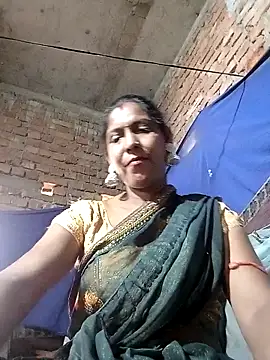 Snapshot of Savita992 chatting on 30, 4, 2026 Savita992 online show from 30, 4, 2026
