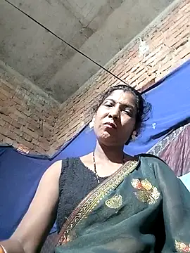 Snapshot of Savita992 chatting on 6, 5, 2026 Savita992 online show from 6, 5, 2026