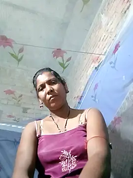 Snapshot of Savita992 chatting on 27, 5, 2026 Savita992 online show from 27, 5, 2026